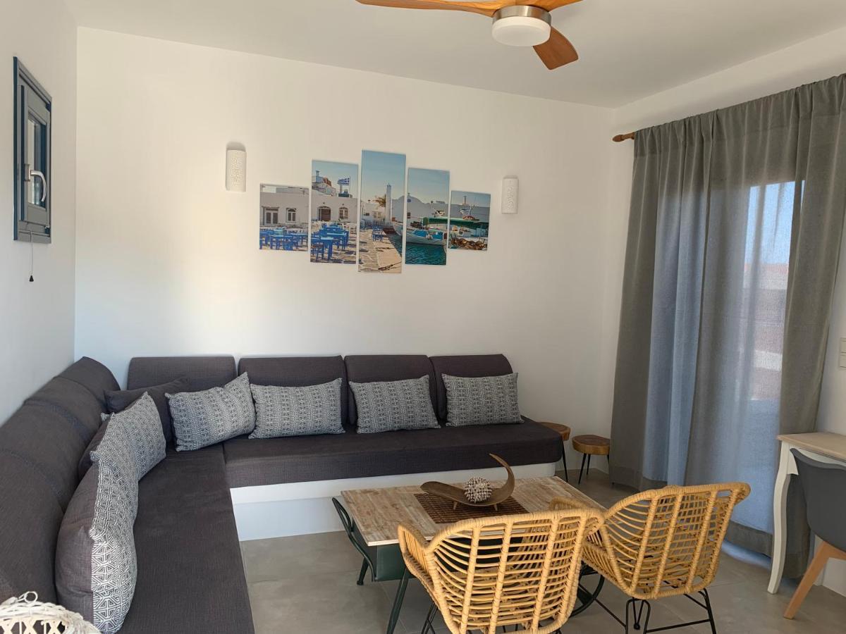 Paros-Memories-Neubau-Villen, Sportpool Aspro Chorio Eksteriør bilde