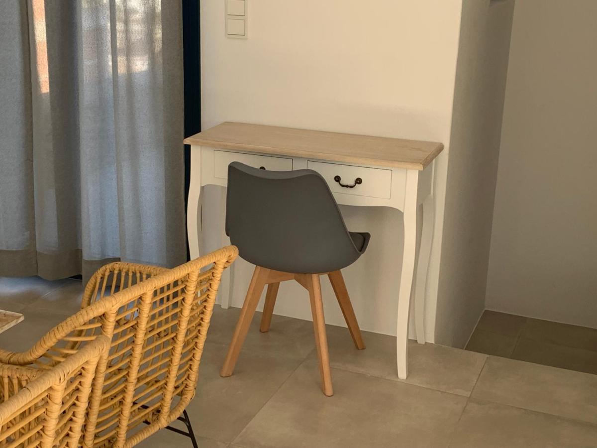 Paros-Memories-Neubau-Villen, Sportpool Aspro Chorio Eksteriør bilde
